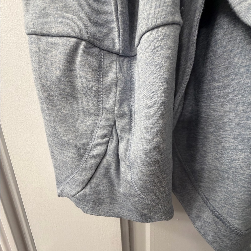 Athleta Women's Heather Gray/Blue Long Sleeve Tee - Picture 4 of 5